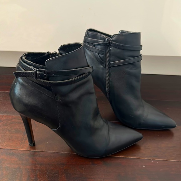 Ankle Boots - Picture 1 of 4